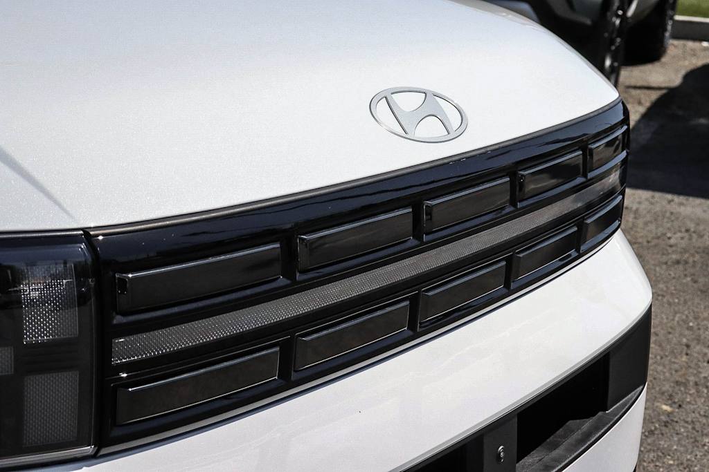 Thumbnail: 2027 Hyundai Santa Fe - 16