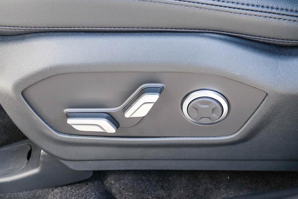 Thumbnail: 2027 Hyundai Santa Fe - 27