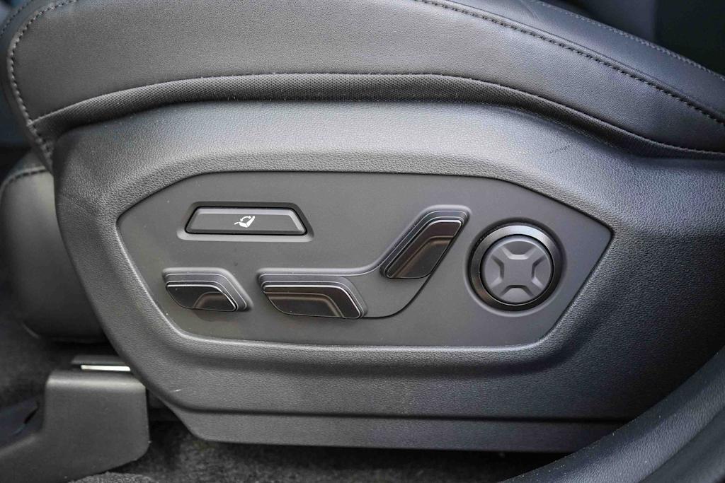 Thumbnail: 2027 Hyundai Santa Fe - 22