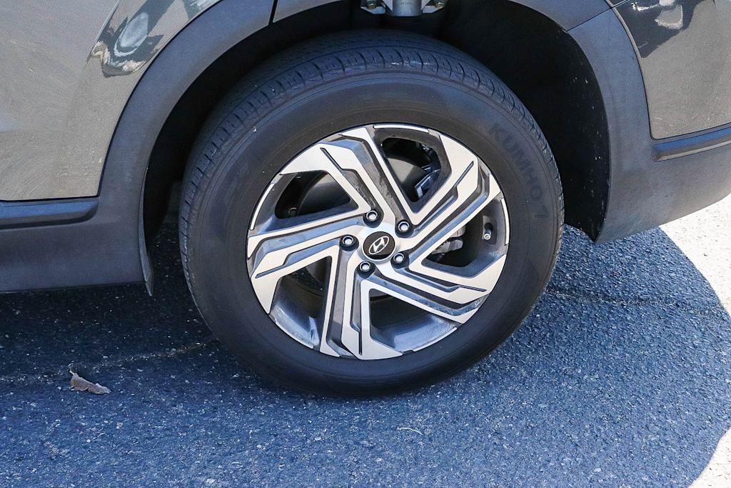 Thumbnail: 2023 Hyundai Santa Fe - 16