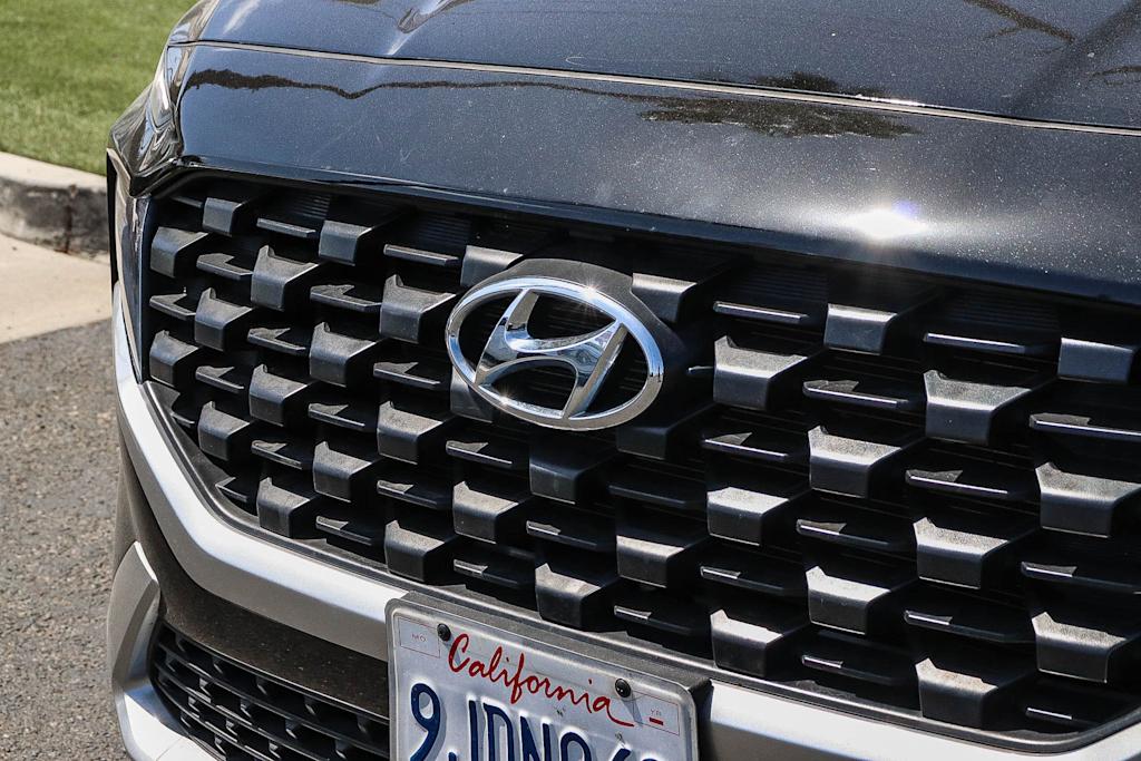 Thumbnail: 2023 Hyundai Santa Fe - 6
