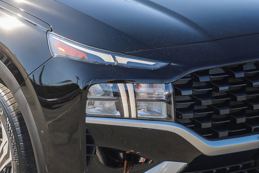 Thumbnail: 2023 Hyundai Santa Fe - 18