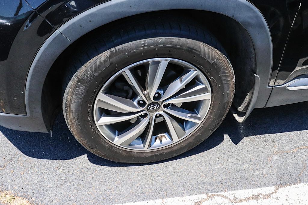 Thumbnail: 2020 Hyundai Santa Fe - 18
