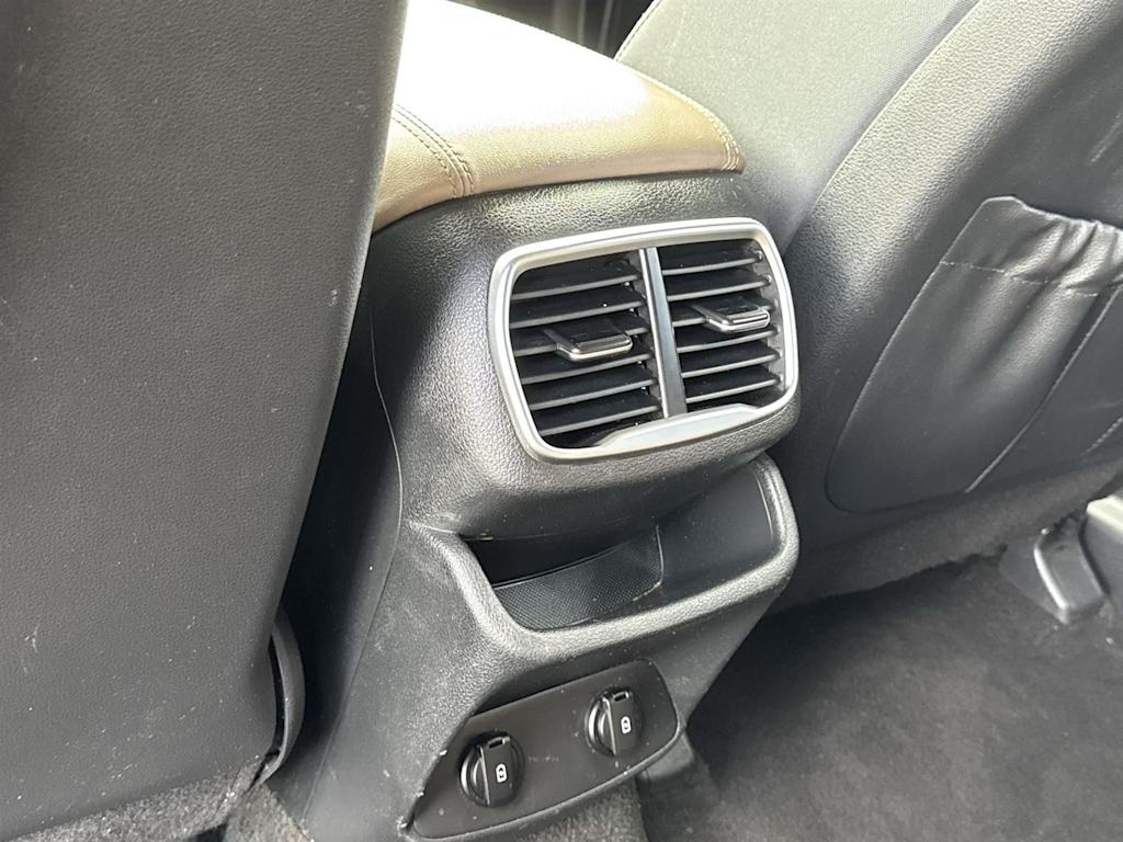 Thumbnail: 2019 Hyundai Santa Fe - 31