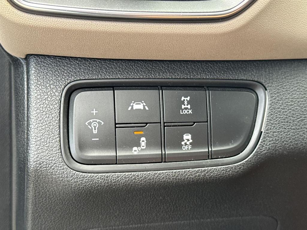 Thumbnail: 2019 Hyundai Santa Fe - 26