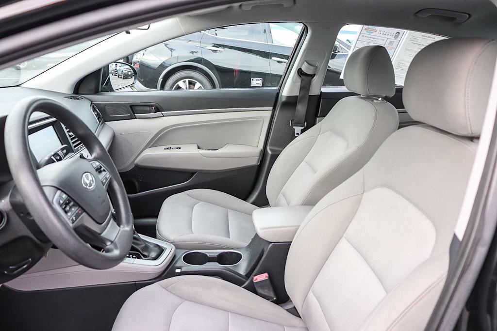 Thumbnail: 2017 Hyundai Elantra - 11