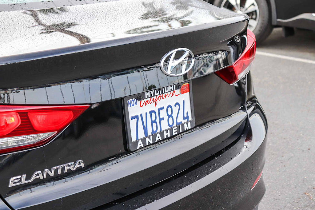 Thumbnail: 2017 Hyundai Elantra - 6