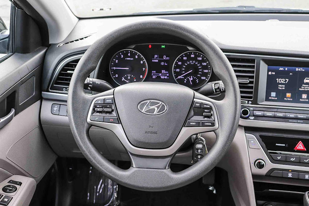 Thumbnail: 2017 Hyundai Elantra - 9