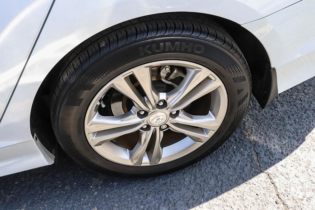 Thumbnail: 2019 Hyundai Sonata - 11