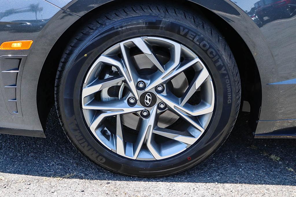 Thumbnail: 2020 Hyundai Sonata - 22