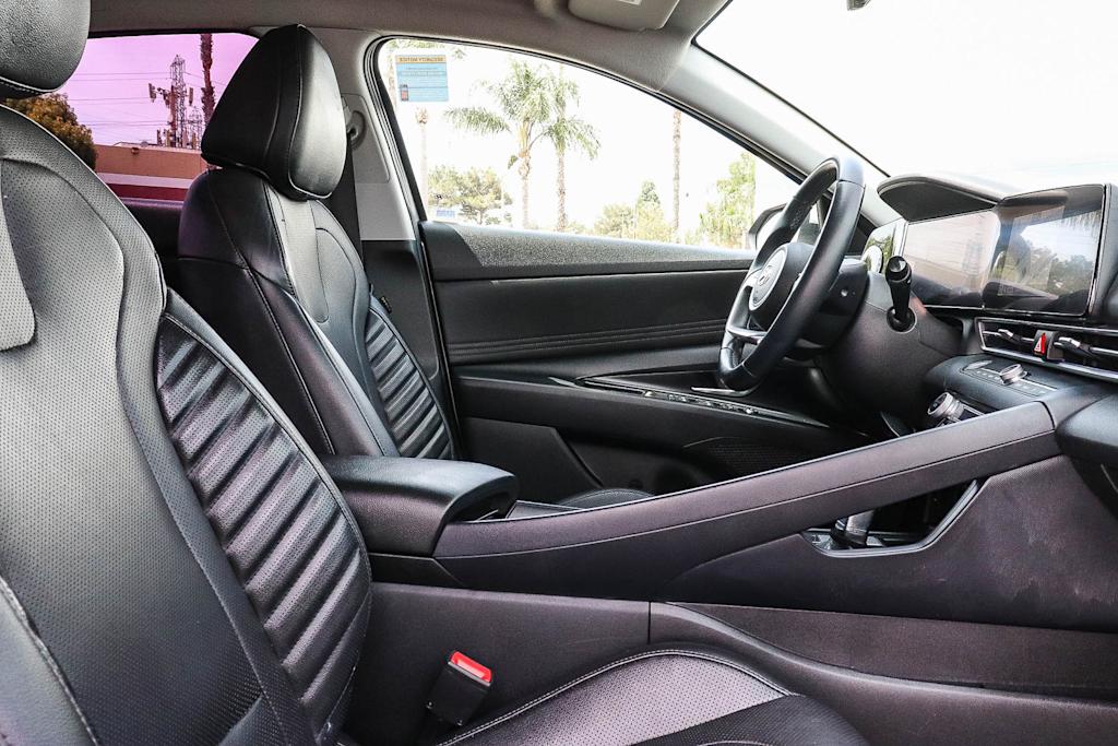 Thumbnail: 2021 Hyundai Elantra - 9