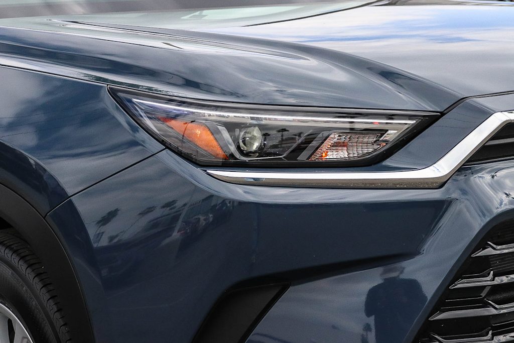 Thumbnail: 2026 Toyota Grand Highlander - 18