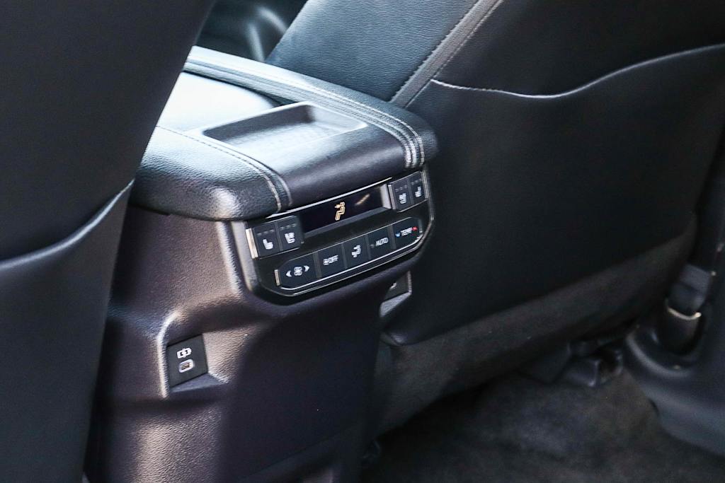 Thumbnail: 2024 Toyota Grand Highlander - 29