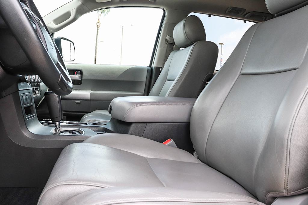 Thumbnail: 2021 Toyota Sequoia - 10