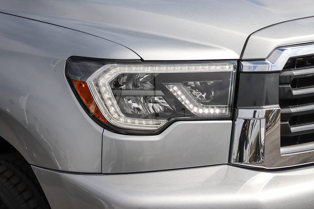 Thumbnail: 2021 Toyota Sequoia - 17