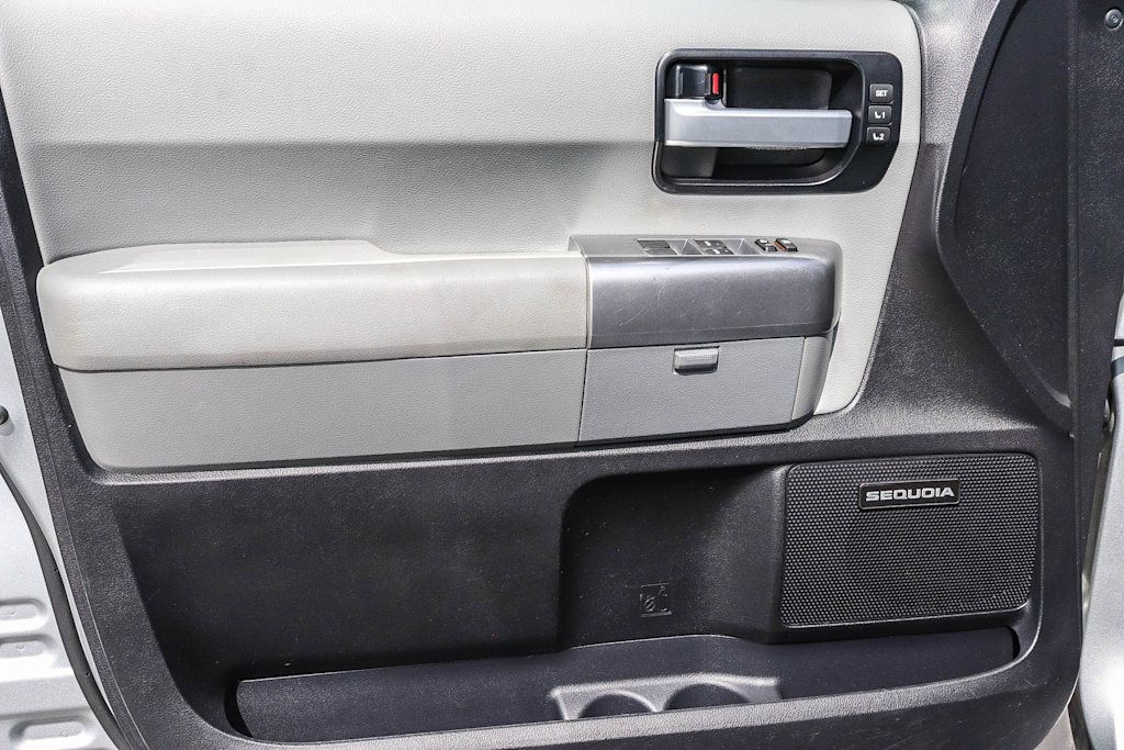 Thumbnail: 2021 Toyota Sequoia - 30