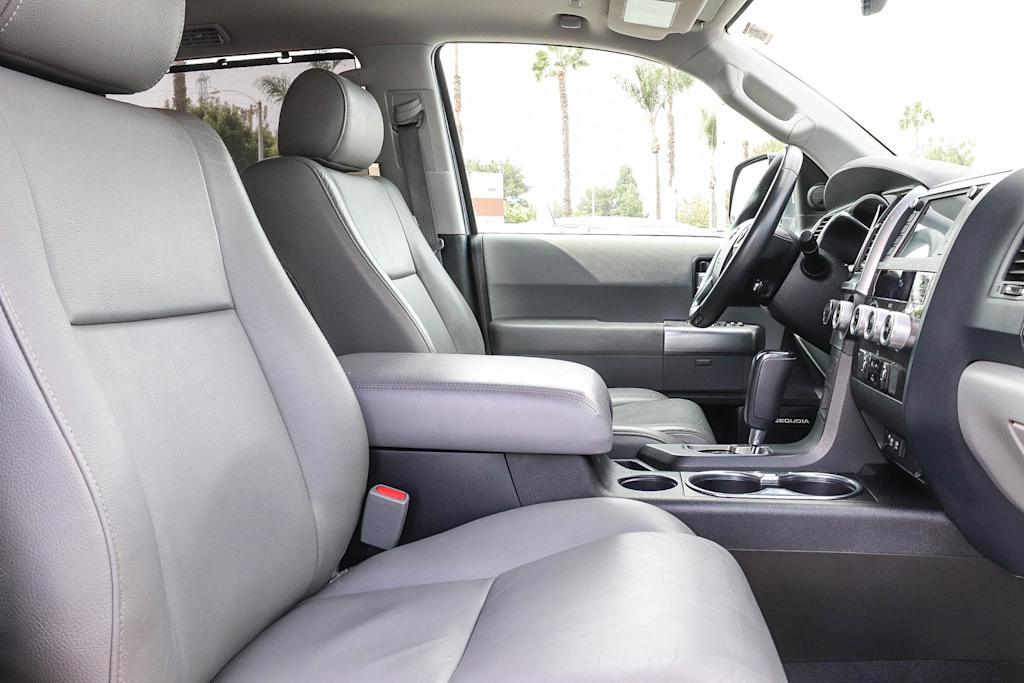 Thumbnail: 2021 Toyota Sequoia - 9