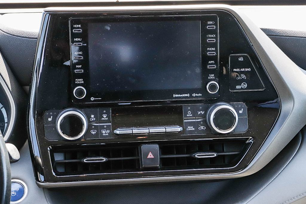 Thumbnail: 2021 Toyota Highlander - 11