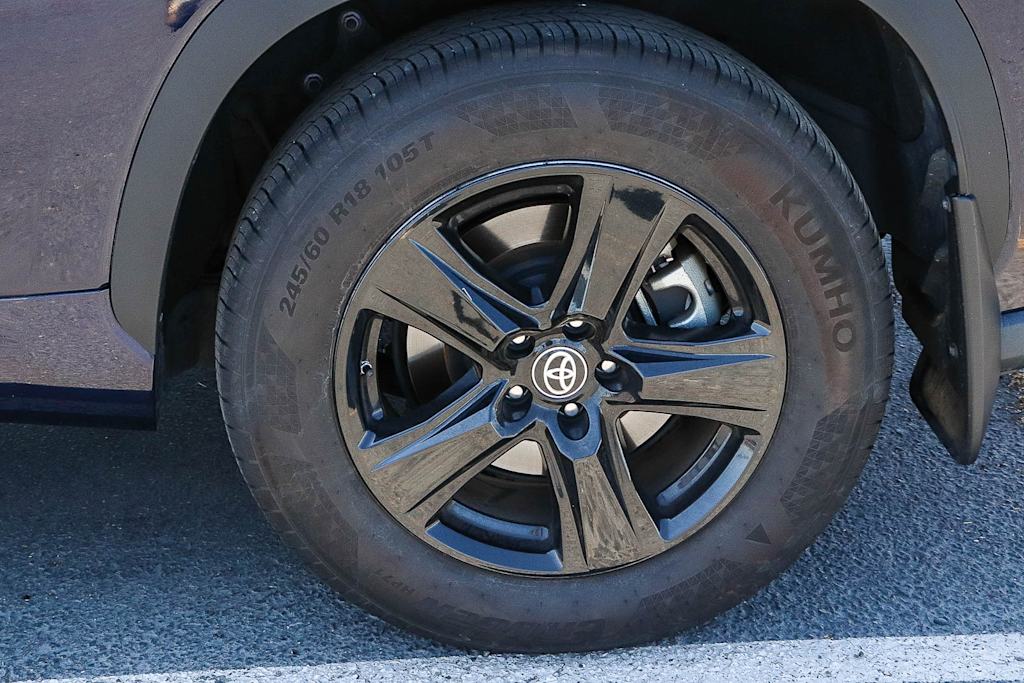 Thumbnail: 2021 Toyota Highlander - 17