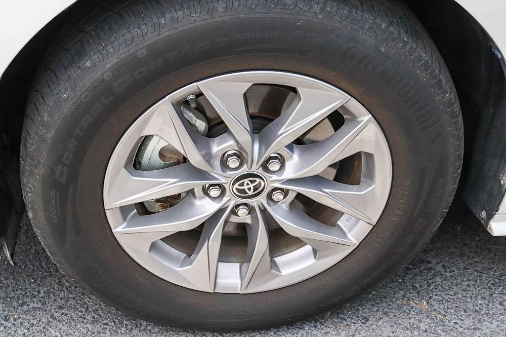 Thumbnail: 2021 Toyota Sienna - 7