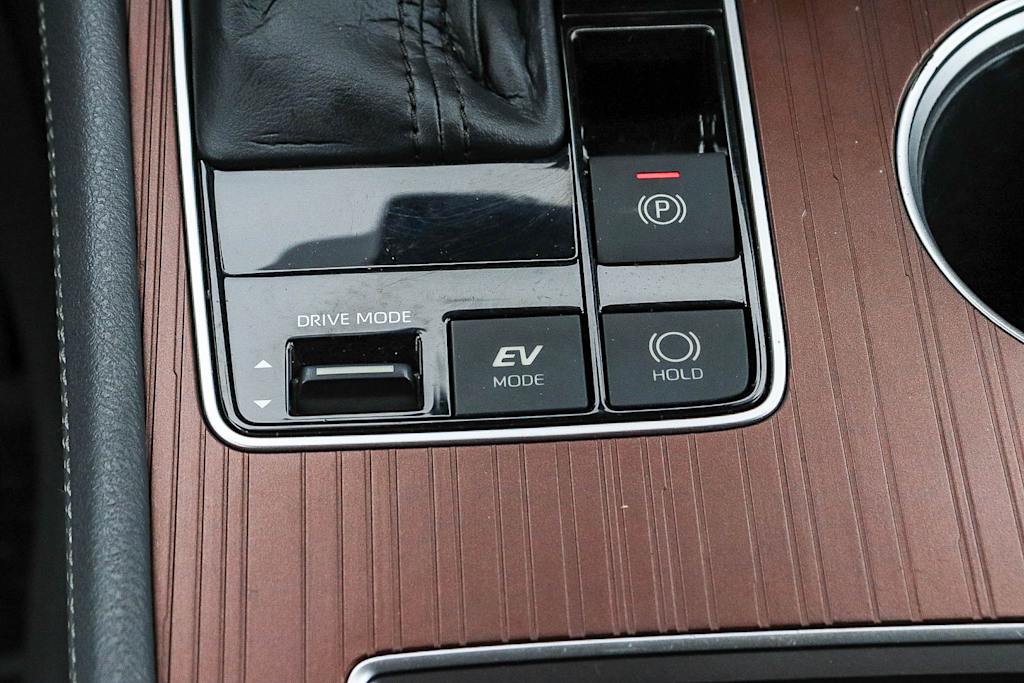 Thumbnail: 2021 Toyota Sienna - 29