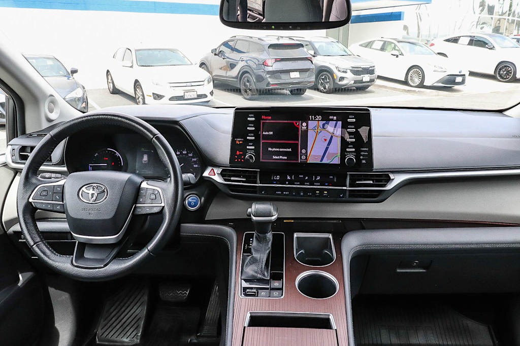 Thumbnail: 2021 Toyota Sienna - 2