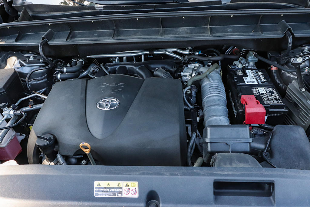 Thumbnail: 2021 Toyota Highlander - 8