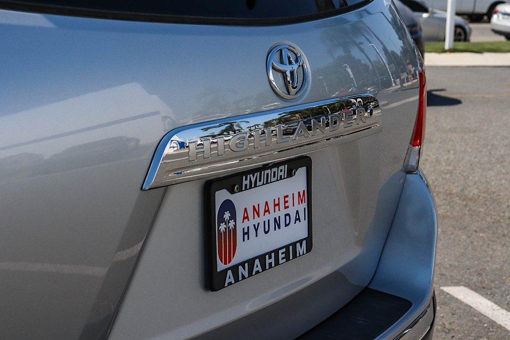 Thumbnail: 2013 Toyota Highlander - 6