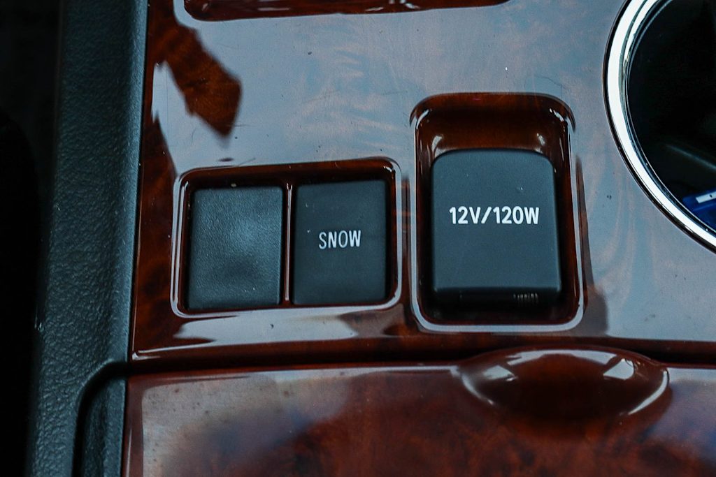 Thumbnail: 2013 Toyota Highlander - 28