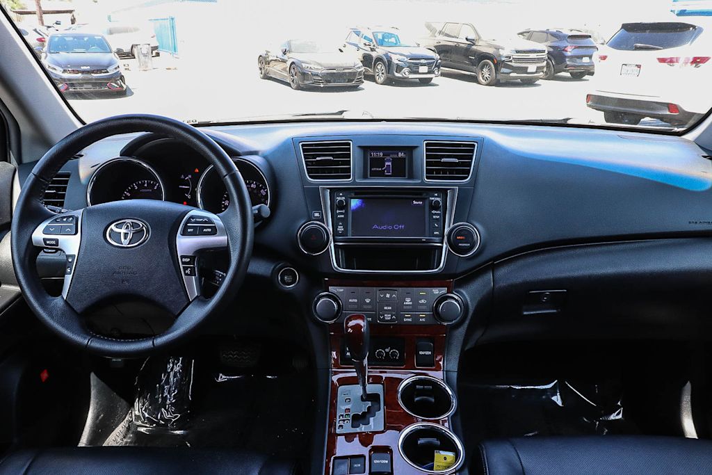 Thumbnail: 2013 Toyota Highlander - 2