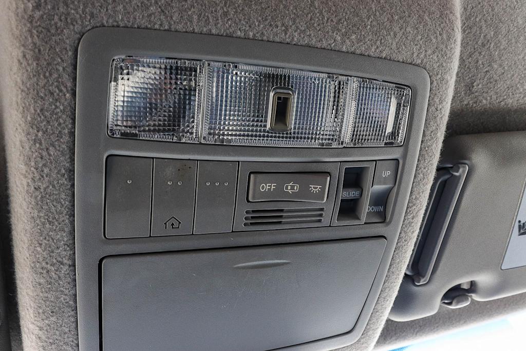 Thumbnail: 2013 Toyota Highlander - 35