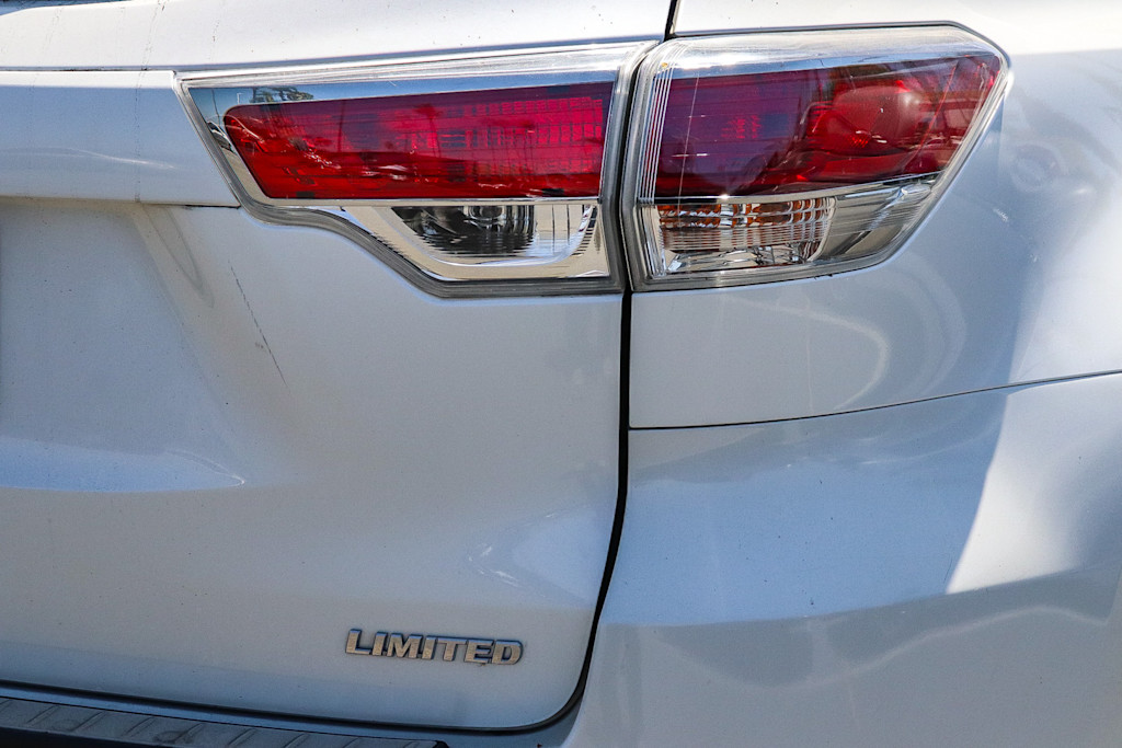 Thumbnail: 2014 Toyota Highlander - 19