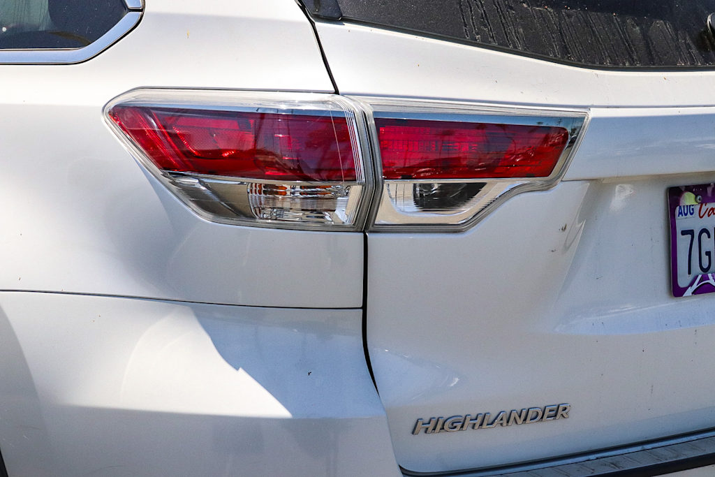 Thumbnail: 2014 Toyota Highlander - 17