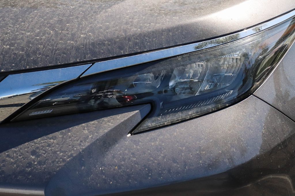 Thumbnail: 2024 Toyota Sienna - 14
