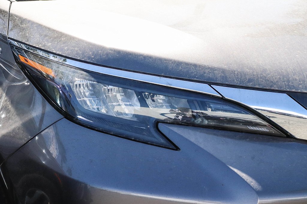 Thumbnail: 2024 Toyota Sienna - 25