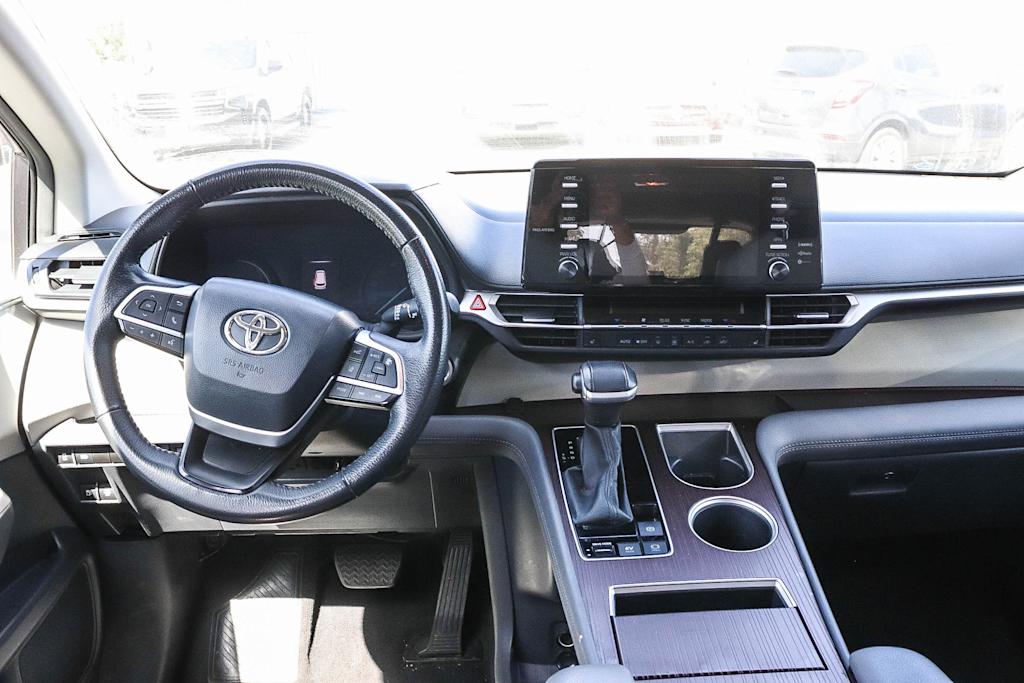 Thumbnail: 2024 Toyota Sienna - 2