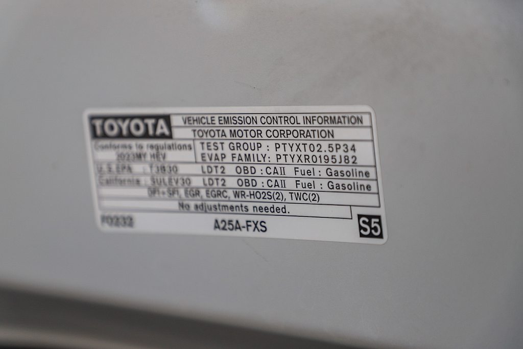 Thumbnail: 2023 Toyota Sienna - 18
