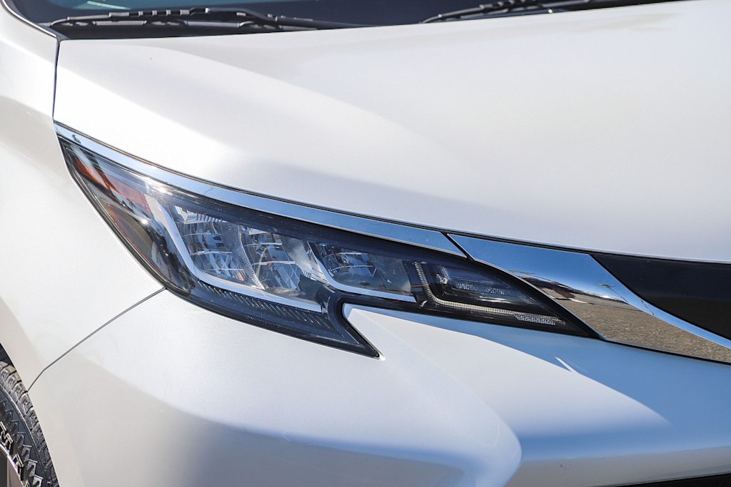 Thumbnail: 2023 Toyota Sienna - 20