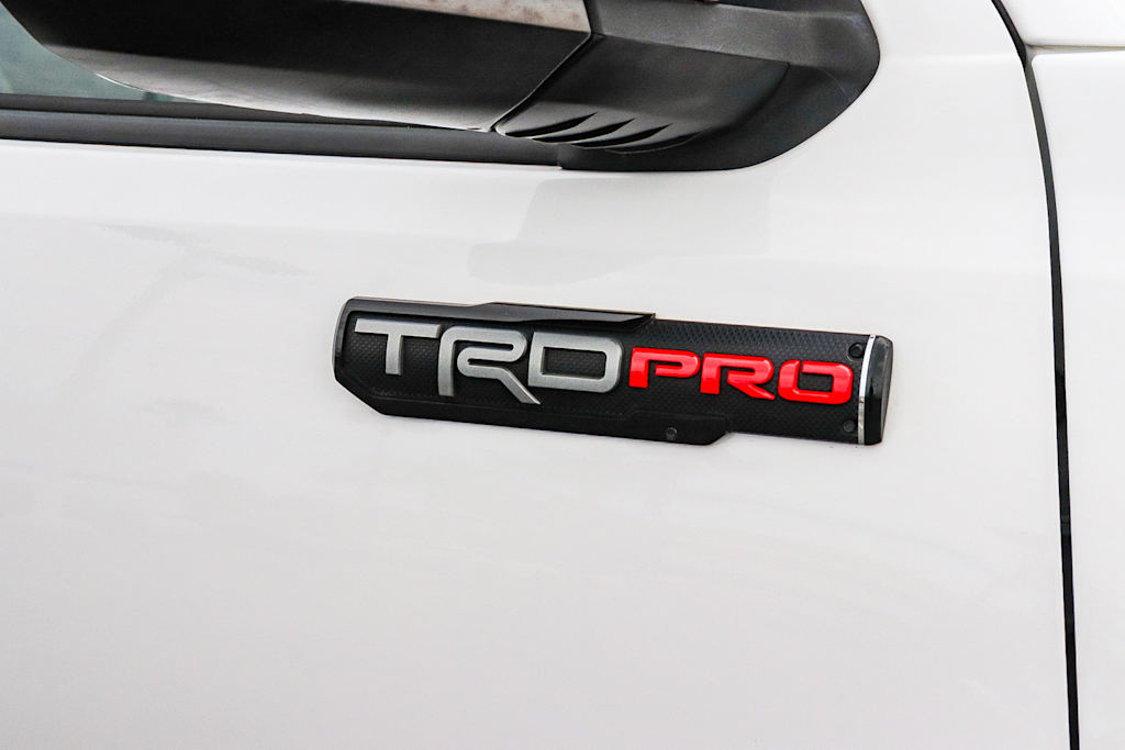 Thumbnail: 2019 Toyota Tacoma - 18