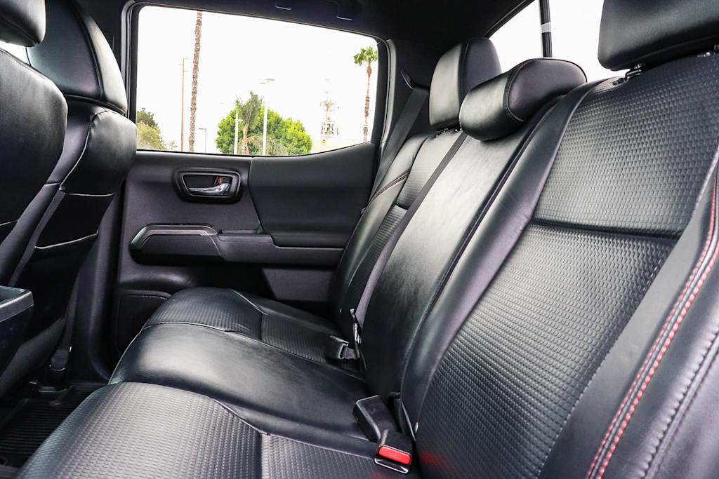 Thumbnail: 2019 Toyota Tacoma - 12
