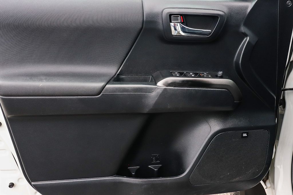 Thumbnail: 2019 Toyota Tacoma - 28