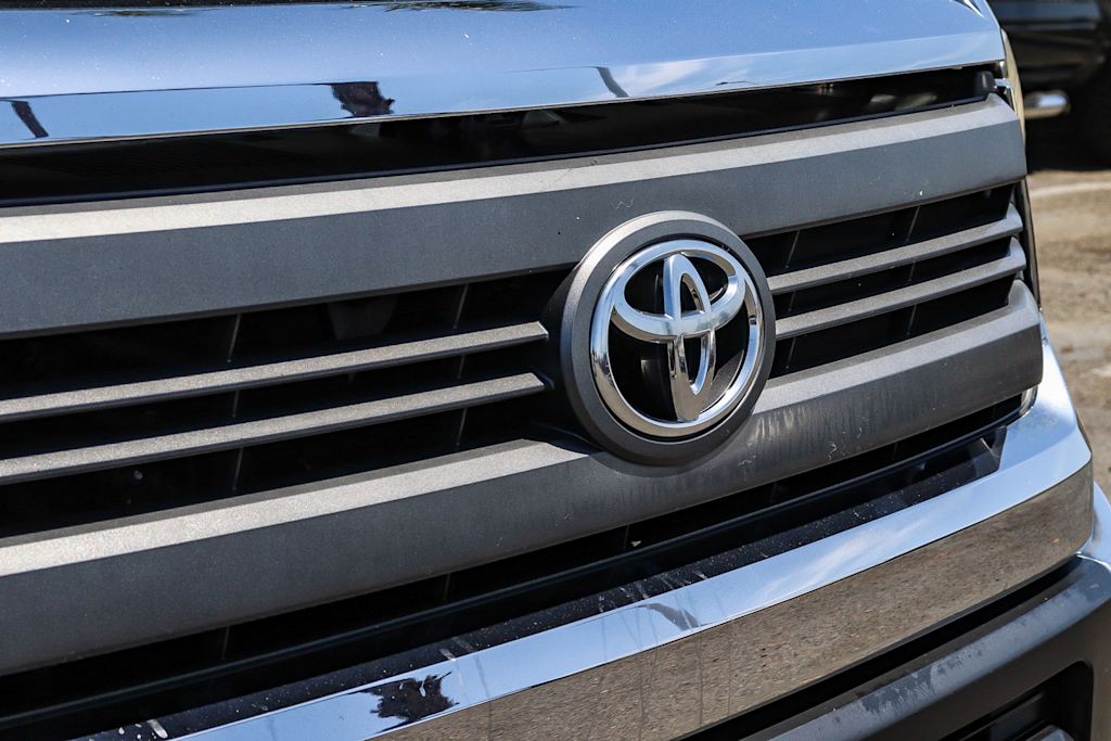 Thumbnail: 2014 Toyota Tundra - 6