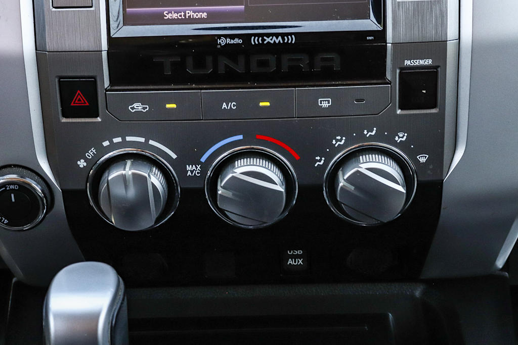 Thumbnail: 2014 Toyota Tundra - 27