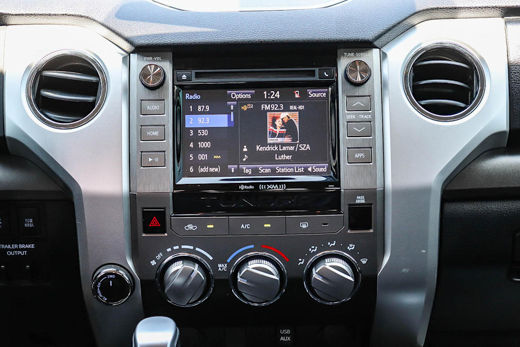Thumbnail: 2019 Toyota Tundra - 12