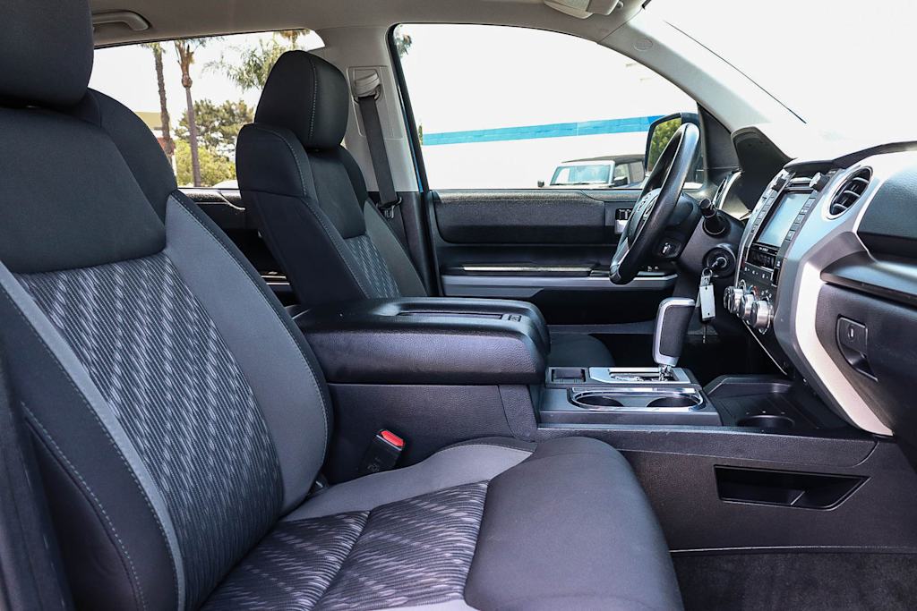 Thumbnail: 2019 Toyota Tundra - 9