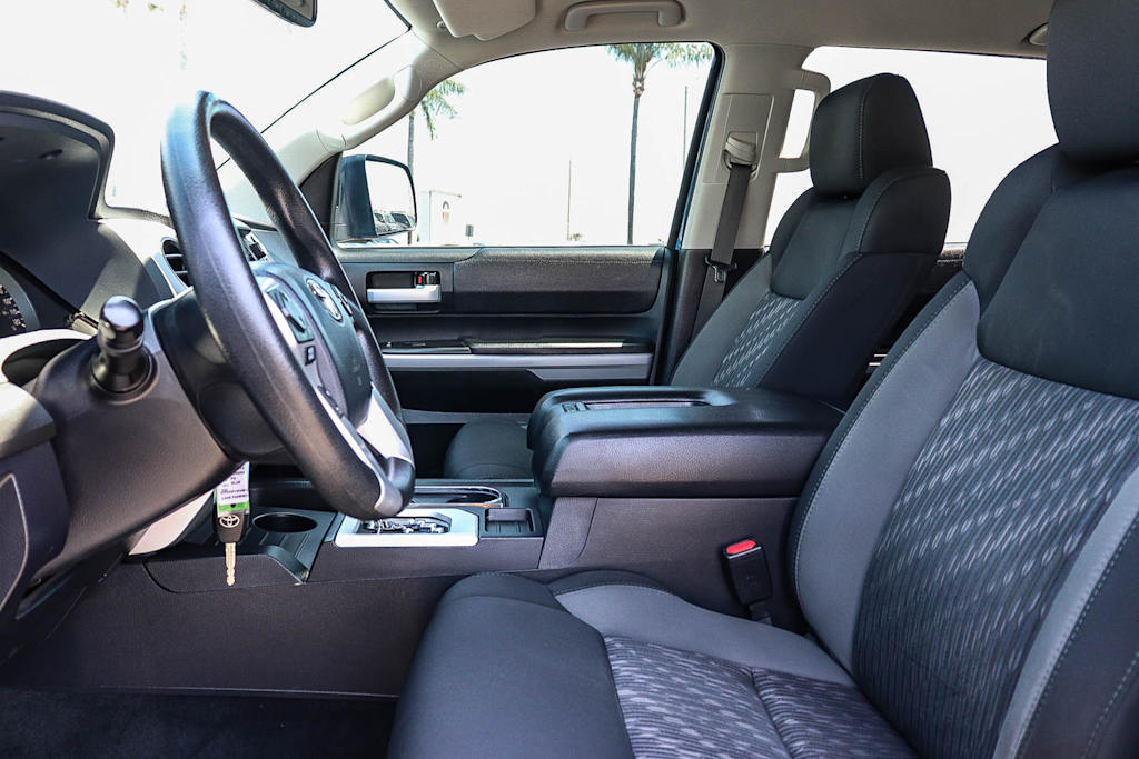 Thumbnail: 2019 Toyota Tundra - 10
