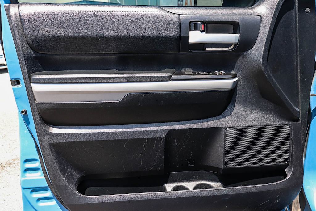 Thumbnail: 2019 Toyota Tundra - 31