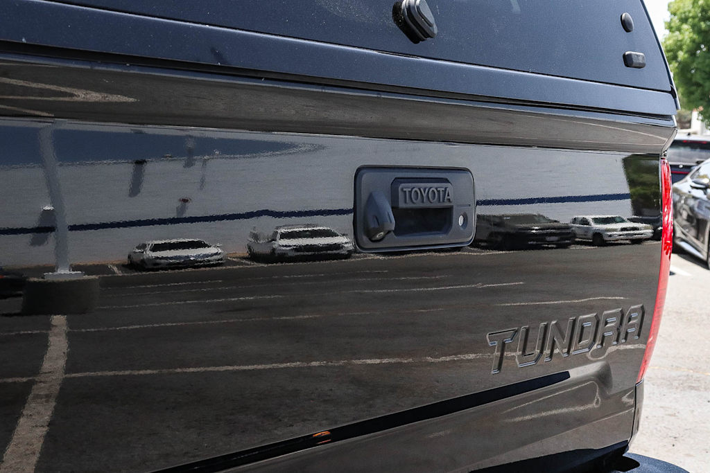 Thumbnail: 2015 Toyota Tundra - 16