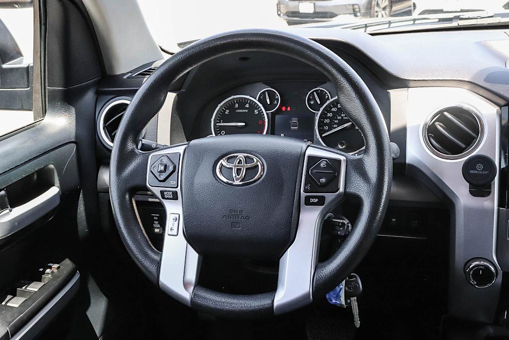 Thumbnail: 2015 Toyota Tundra - 8