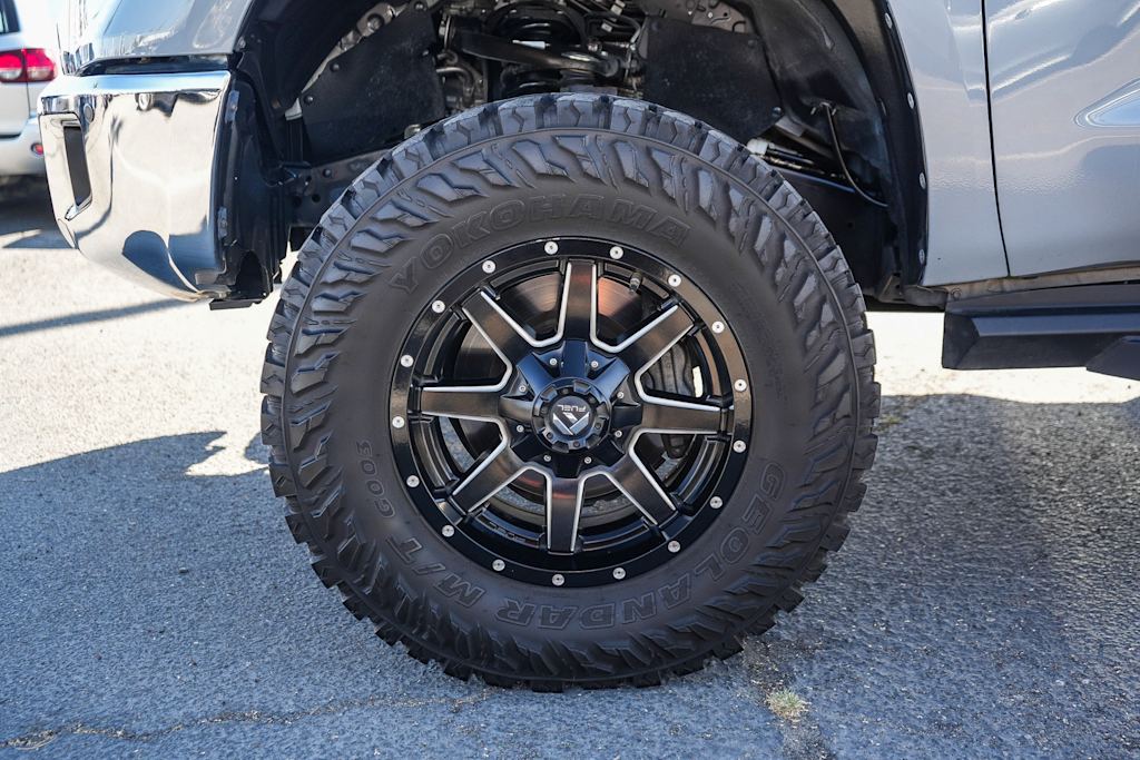 Thumbnail: 2020 Toyota Tundra - 21